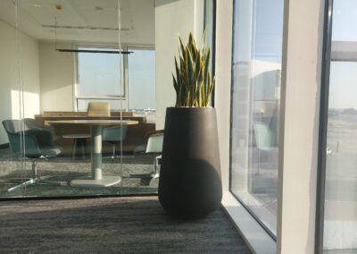 Smart Customized Plant Pots & Artificial Plants I EREC 43